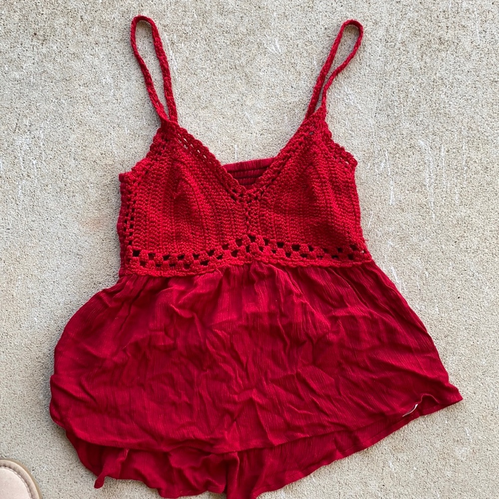 Red knit flowy tank